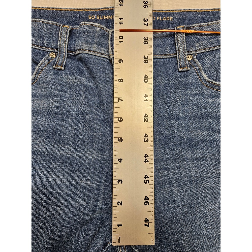 Chicos So Slimming Girlfriend Flare Jeans Blue Medium Wash Raw Hem Size 1R 8R - Picture 6 of 8